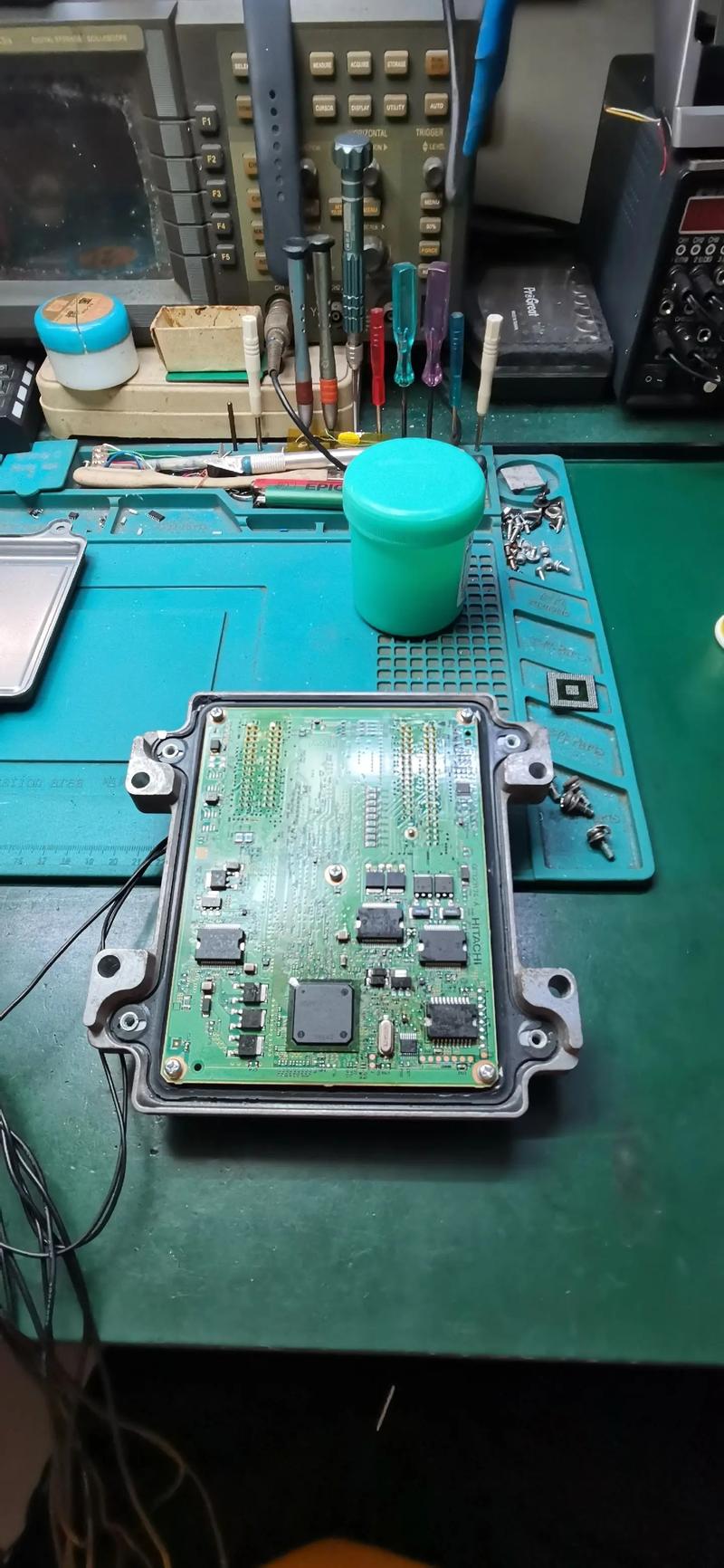 專業(yè)解讀 別克英朗發(fā)動(dòng)機(jī)電腦板MCU芯片更換與芯片級(jí)維修